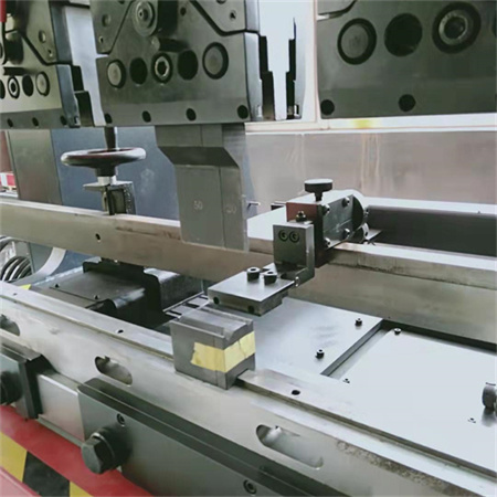 Yaygın olarak kullanılan WC67K dikey bükme makinesi 2500mm satılık demir katlama makinesi