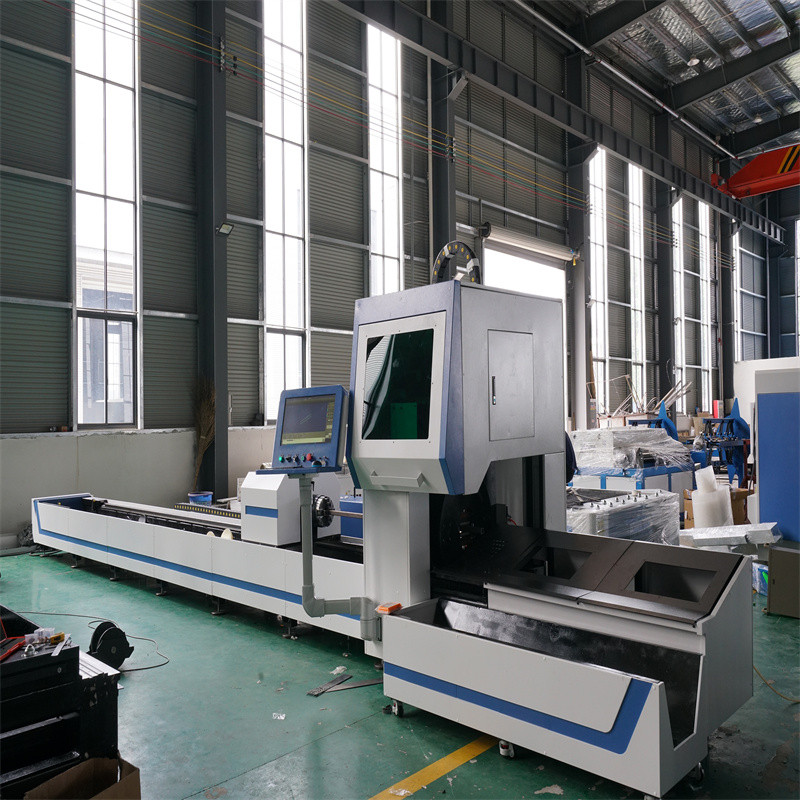 Çelik Sac İçin Sanayi Lazer Ekipmanları 1000w Cnc Fiber Lazer Kesim Makinesi