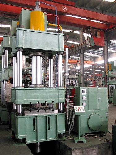 Metal Delik Delme Makinaları Derin Çekme 100 Ton Dört Kolonlu Hidrolik Pres Makinası